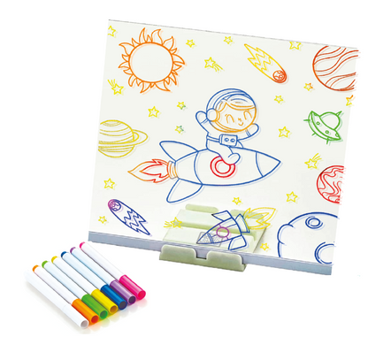 Pizarra LED transparente con dibujo de astronauta, base y siete rotuladores de colores